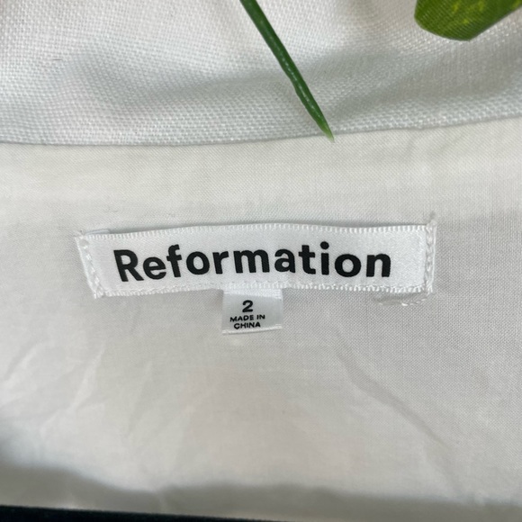 Reformation White Linen Sleeveless Collared Dress with Adjustable Gold Buttons - Picture 7 of 9